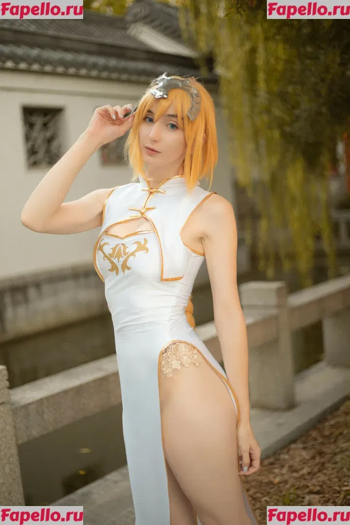 Meki Onlyfans Photo Gallery 