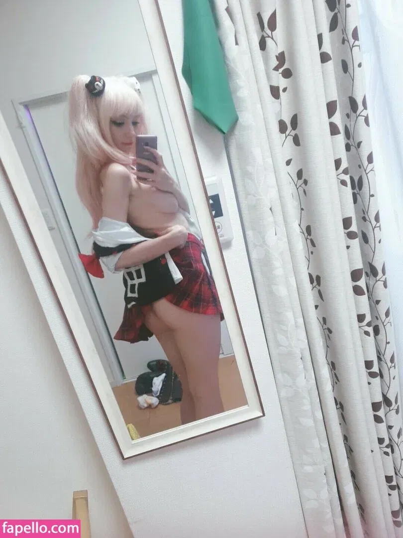 Meki Onlyfans Photo Gallery 