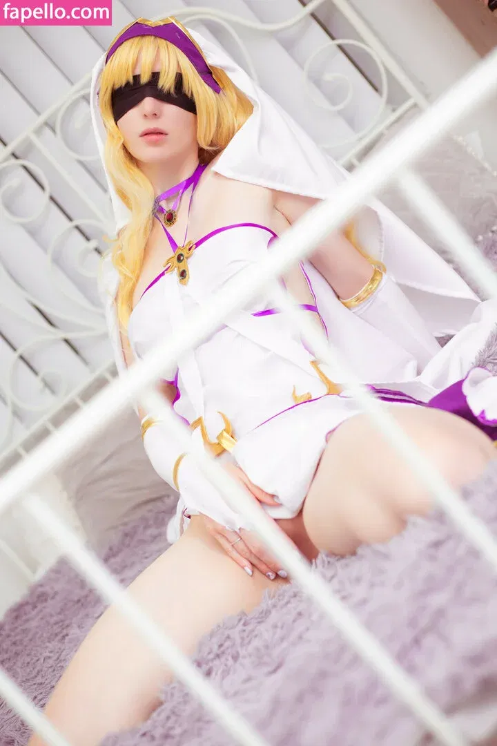 Meki Onlyfans Photo Gallery 