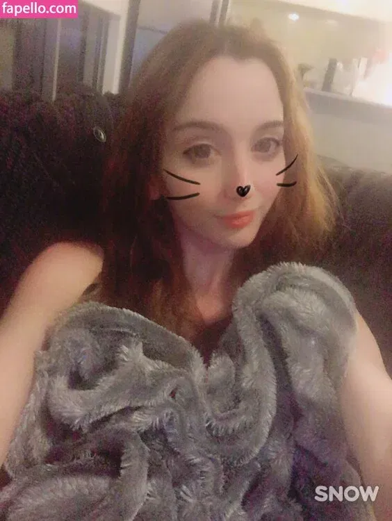 Meki Onlyfans Photo Gallery 