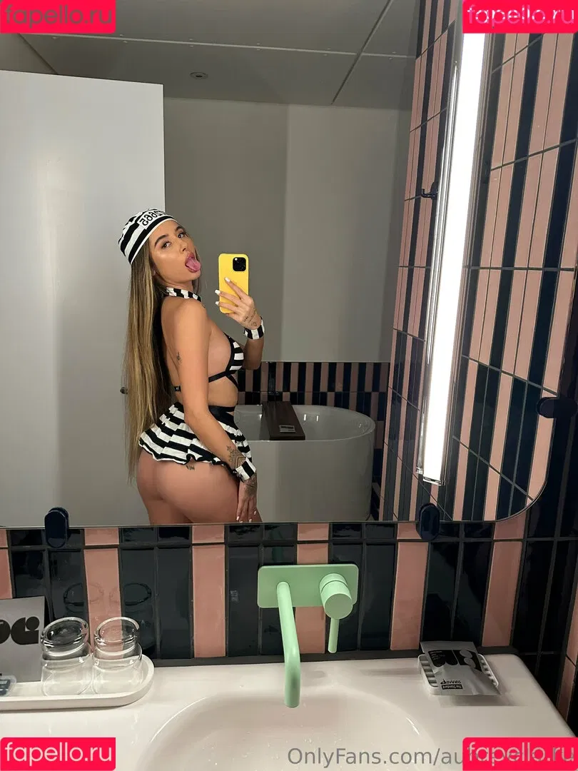 aubreyclarke Onlyfans Photo Gallery 