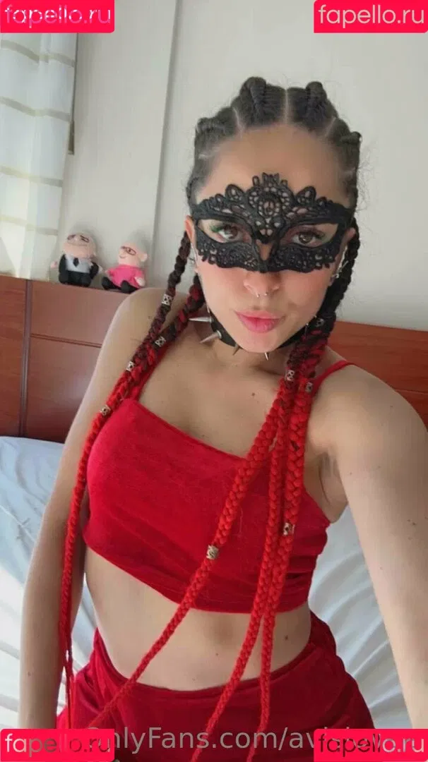 avislovee Onlyfans Photo Gallery 