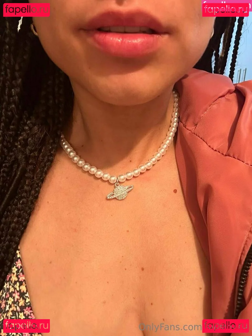 avislovee Onlyfans Photo Gallery 