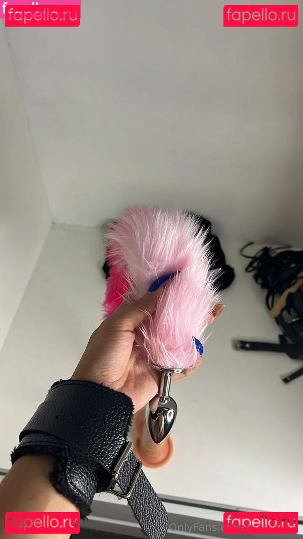 avislovee Onlyfans Photo Gallery 