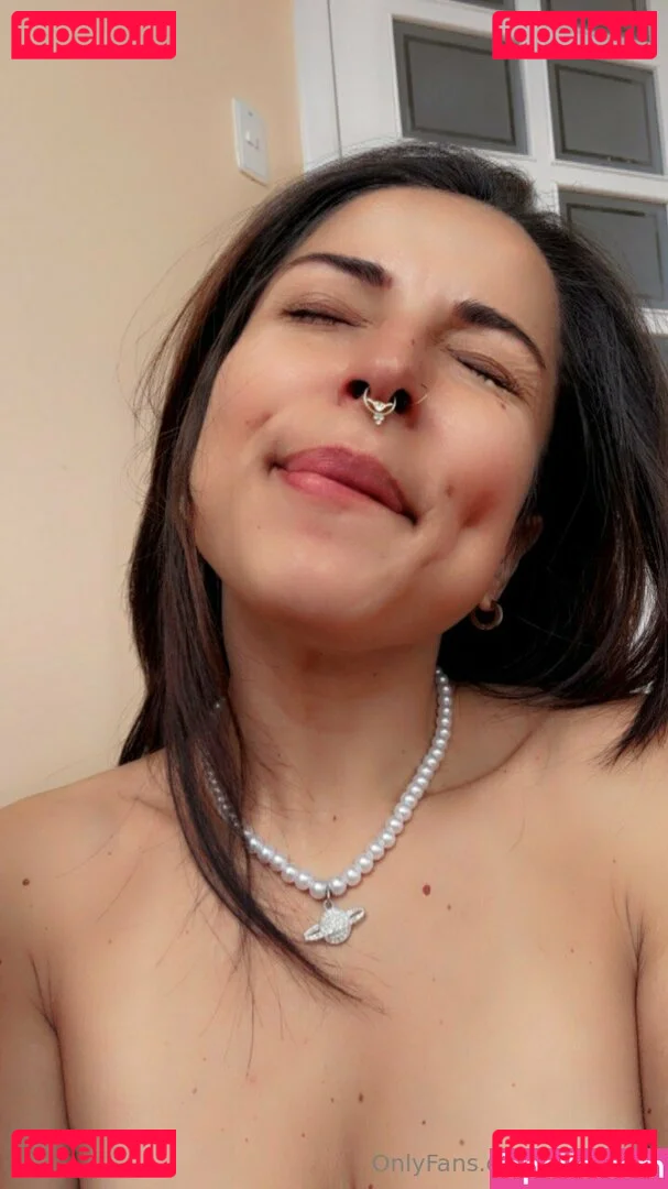 avislovee Onlyfans Photo Gallery 