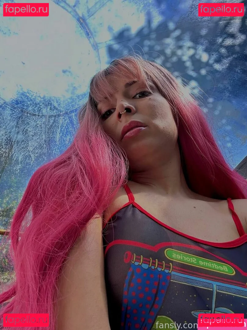 avislovee Onlyfans Photo Gallery 