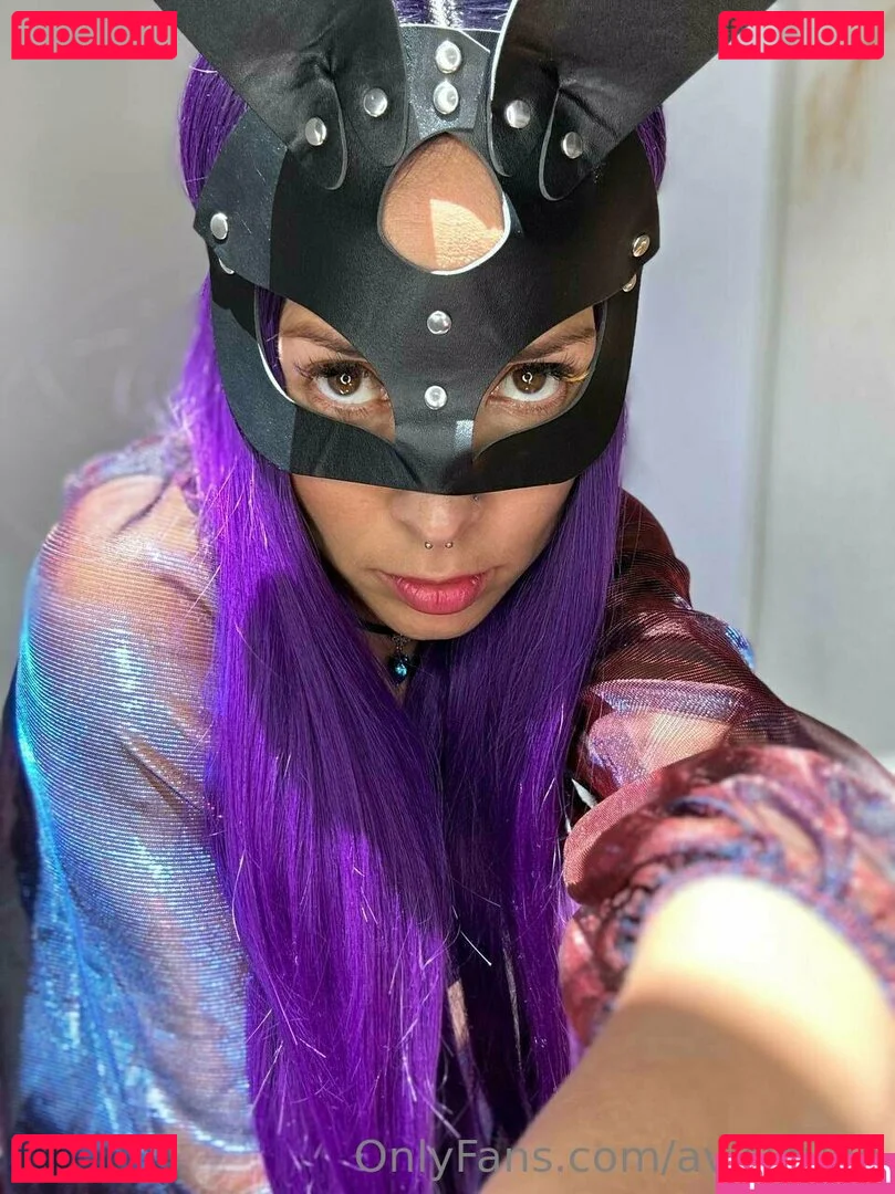 avislovee Onlyfans Photo Gallery 