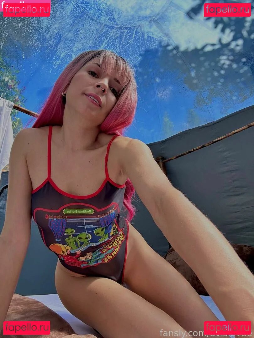 avislovee Onlyfans Photo Gallery 