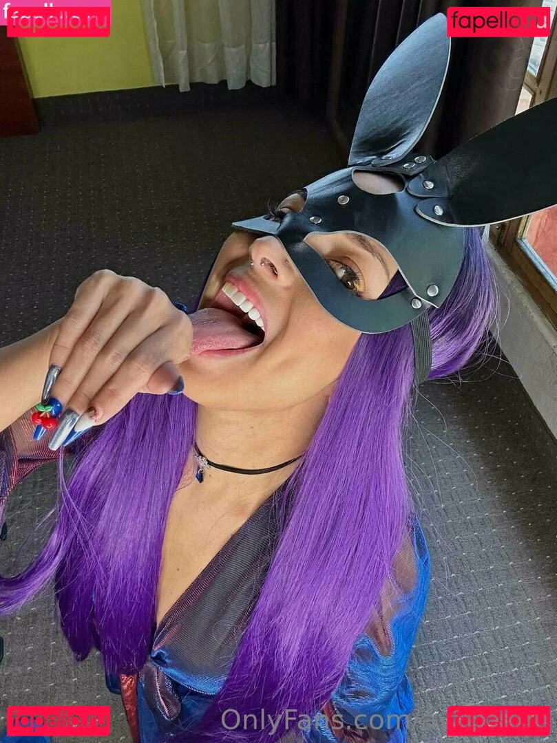 avislovee Onlyfans Photo Gallery 