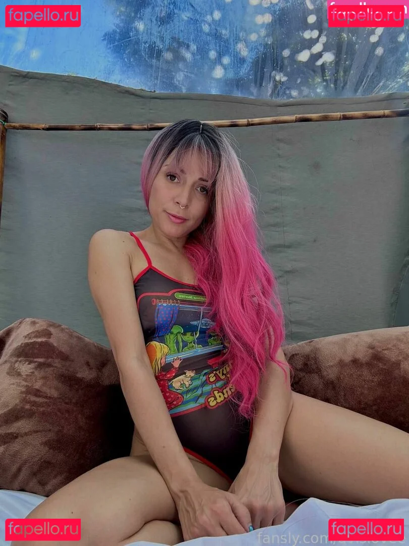 avislovee Onlyfans Photo Gallery 