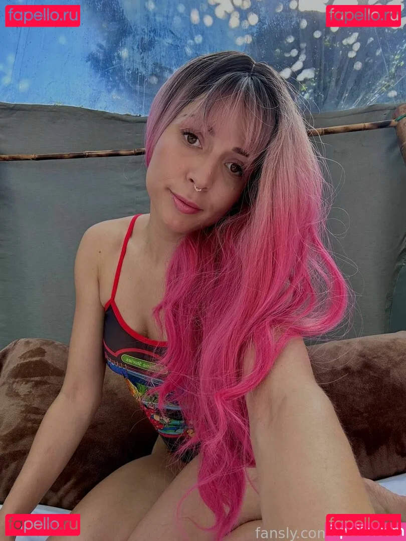 avislovee Onlyfans Photo Gallery 