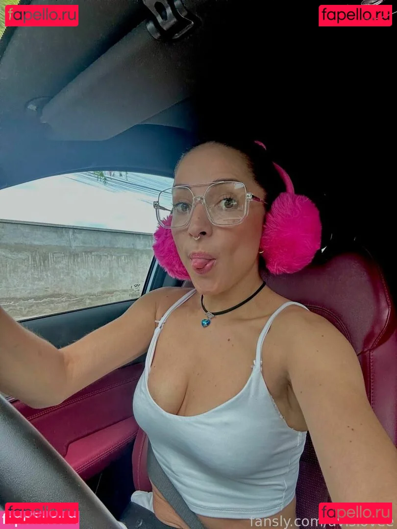 avislovee Onlyfans Photo Gallery 