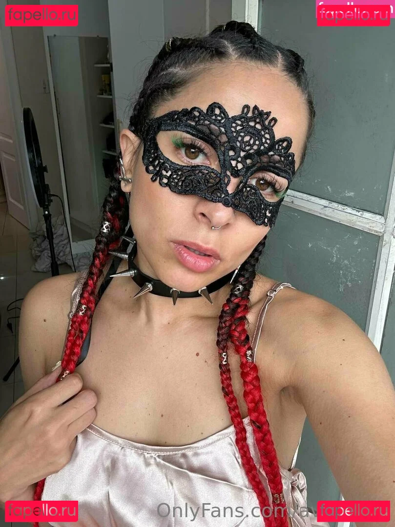 avislovee Onlyfans Photo Gallery 