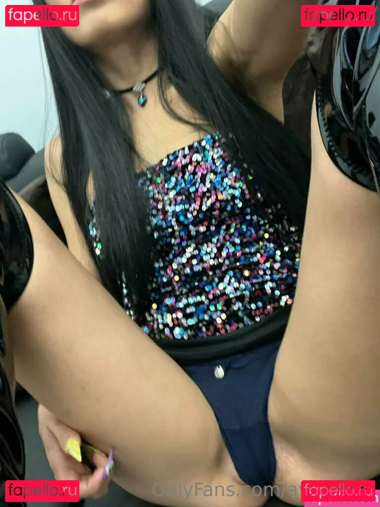 avislovee Onlyfans Photo Gallery 