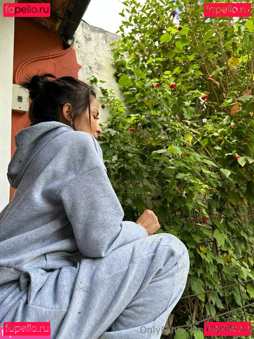 avislovee Onlyfans Photo Gallery 