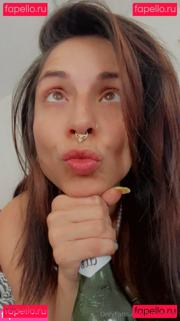 avislovee Onlyfans Photo Gallery 