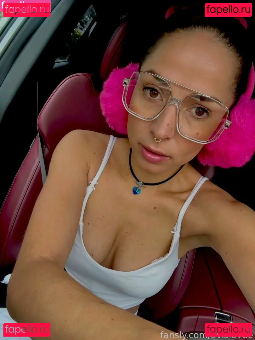 avislovee Onlyfans Photo Gallery 