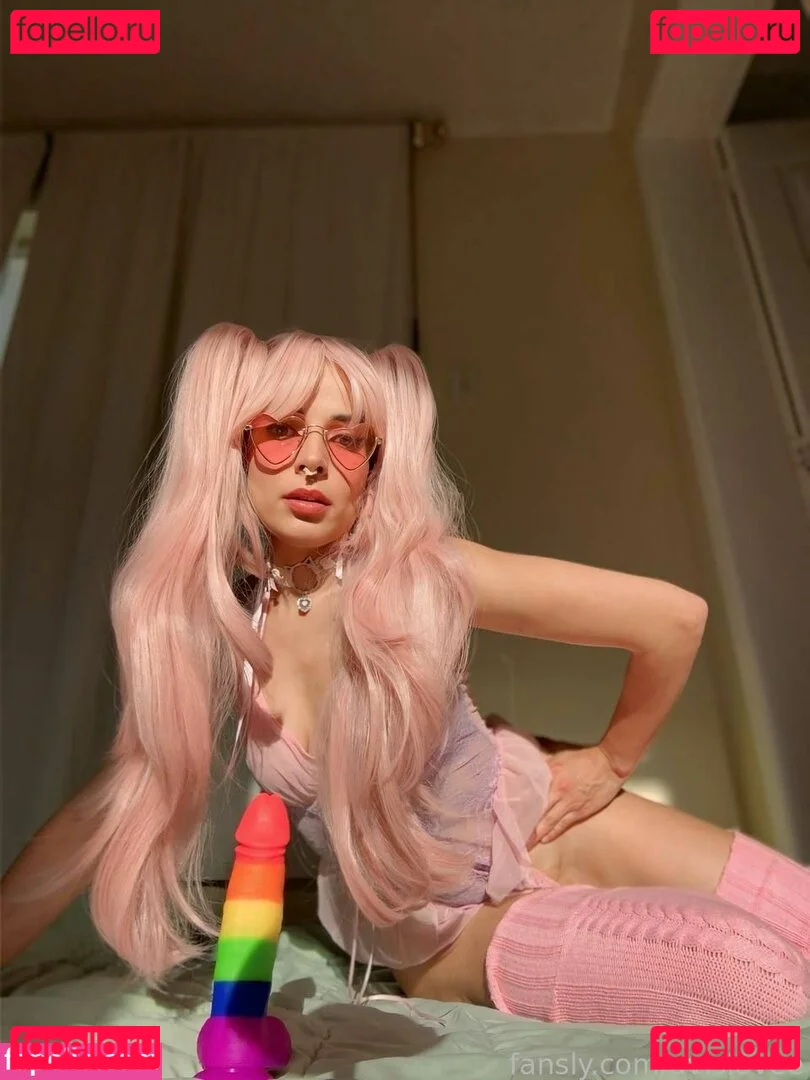 avislovee Onlyfans Photo Gallery 