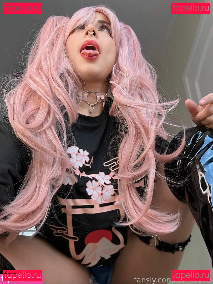 avislovee Onlyfans Photo Gallery 