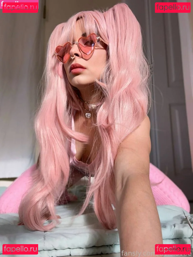 avislovee Onlyfans Photo Gallery 