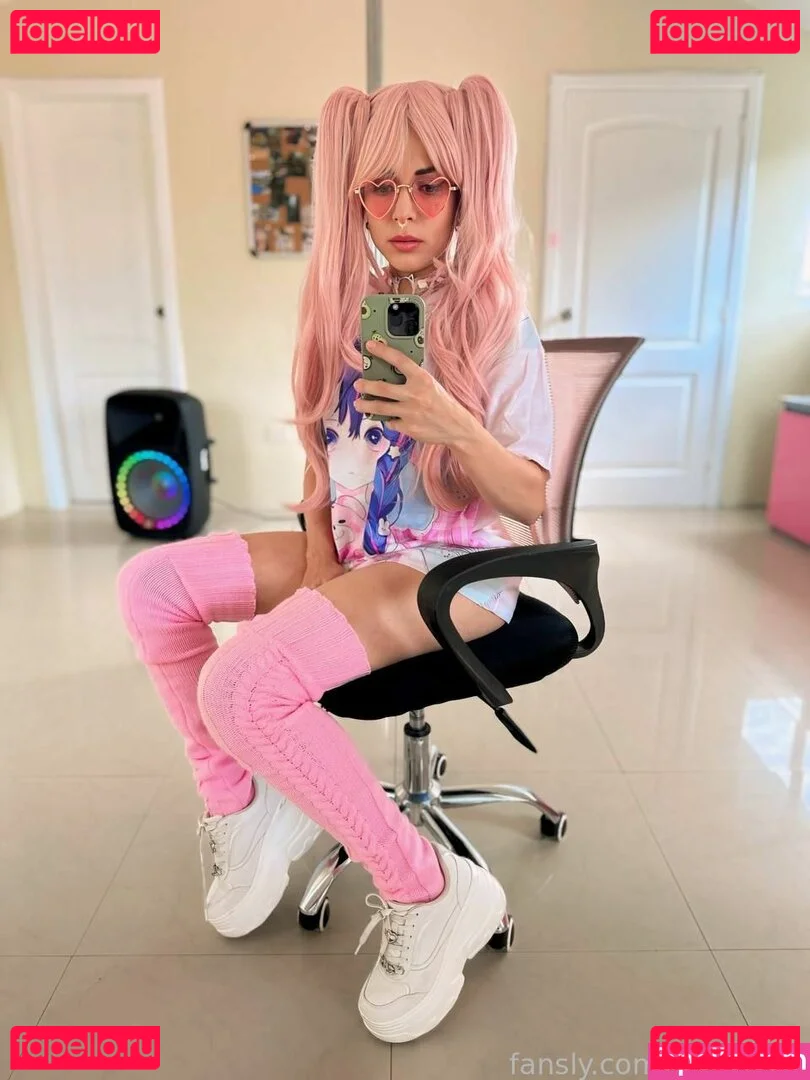 avislovee Onlyfans Photo Gallery 