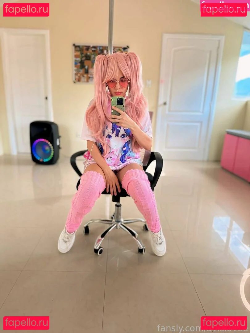 avislovee Onlyfans Photo Gallery 