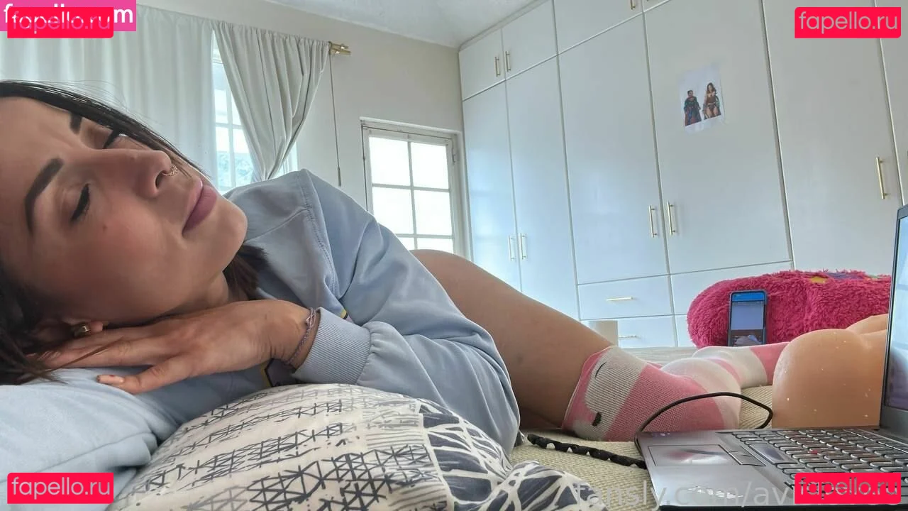 avislovee Onlyfans Photo Gallery 