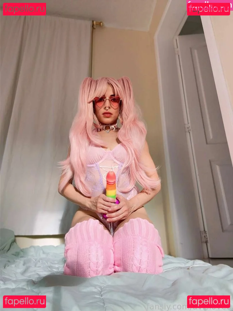 avislovee Onlyfans Photo Gallery 