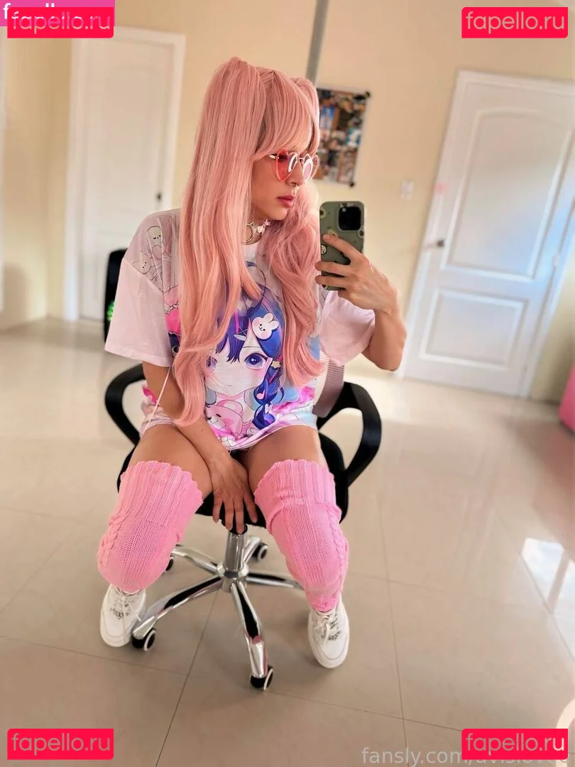 avislovee Onlyfans Photo Gallery 