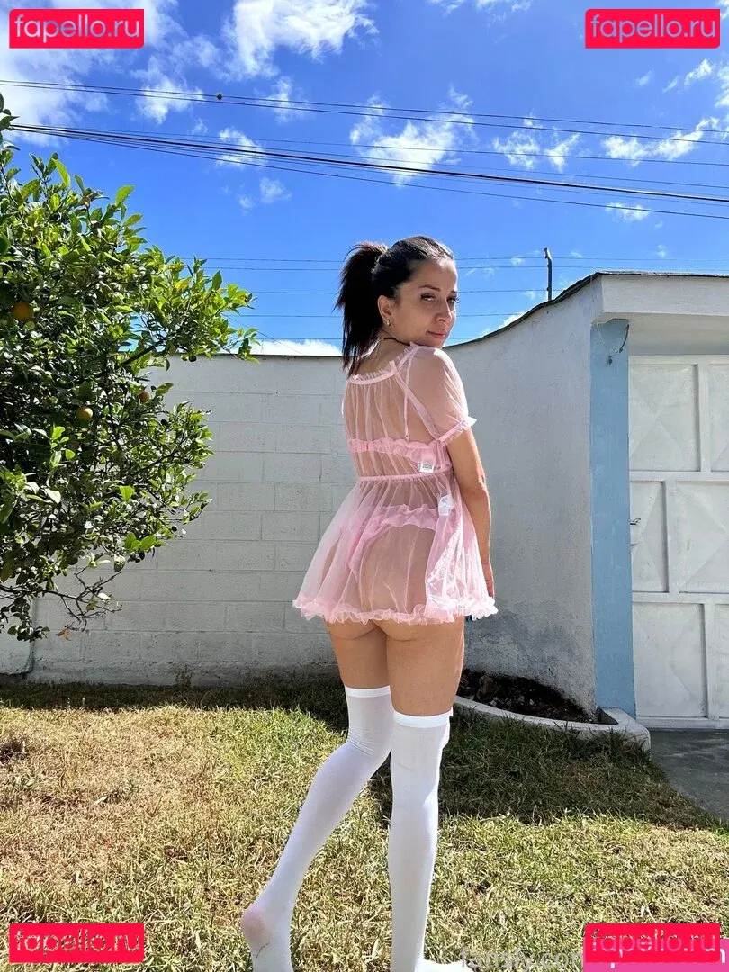 avislovee Onlyfans Photo Gallery 