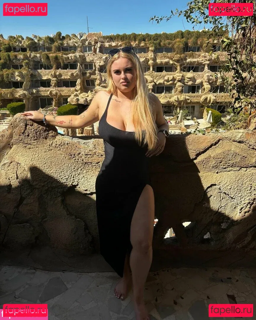 hollyevansx Onlyfans Photo Gallery 