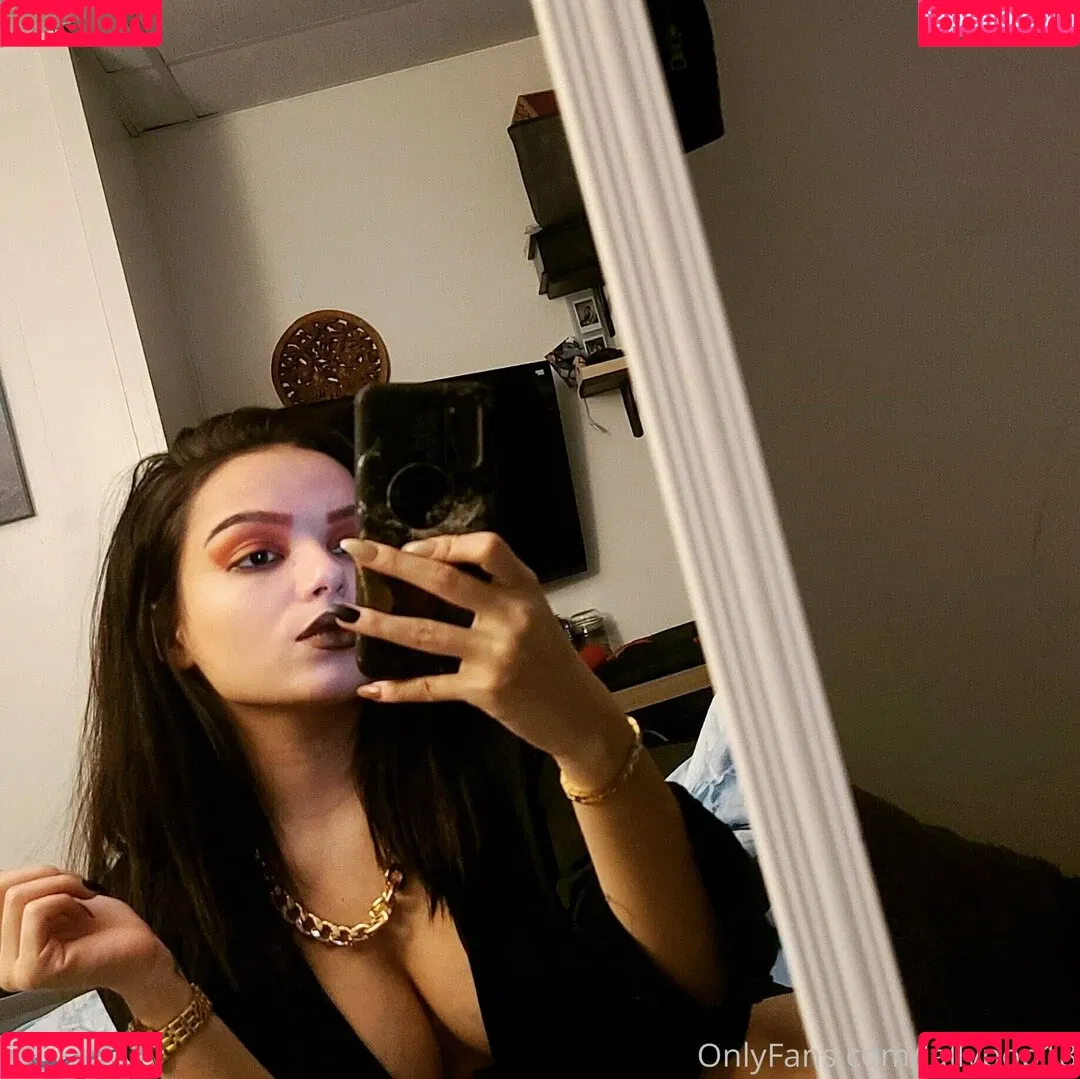 lallypop18 Onlyfans Photo Gallery 