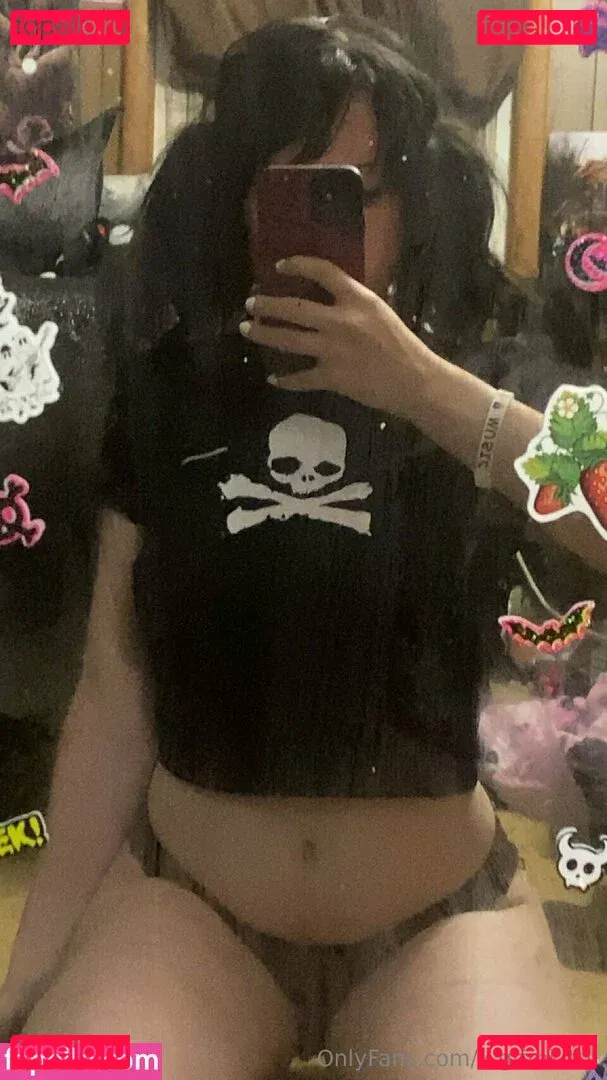 x.grimkitty Onlyfans Photo Gallery 