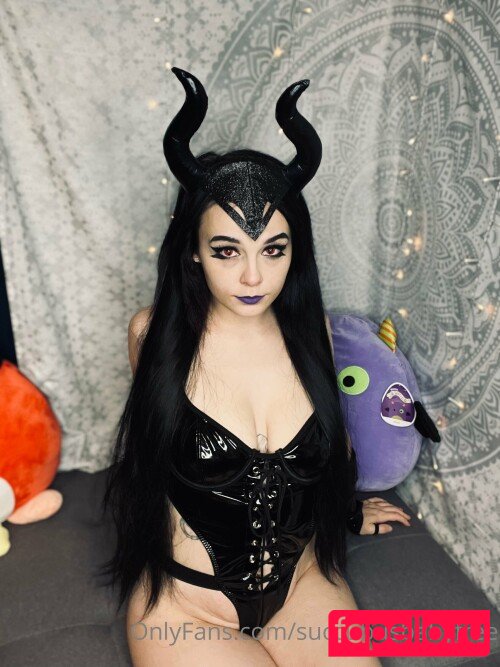 Ember Erin Nude Onlyfans Photo 9
