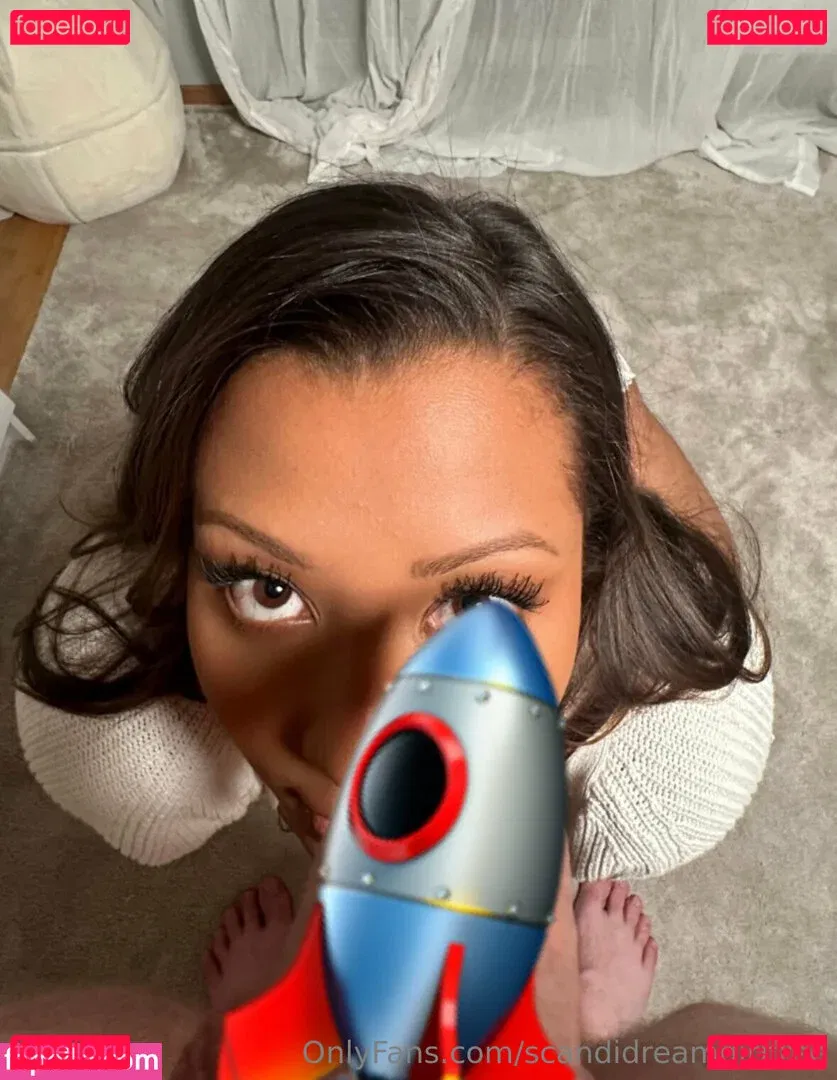 scandidreamgirl Onlyfans Photo Gallery 