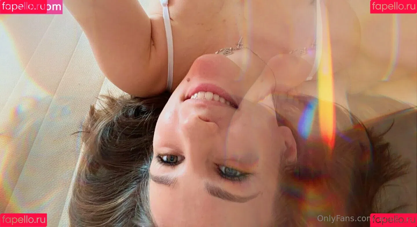 annie_aa Onlyfans Photo Gallery 