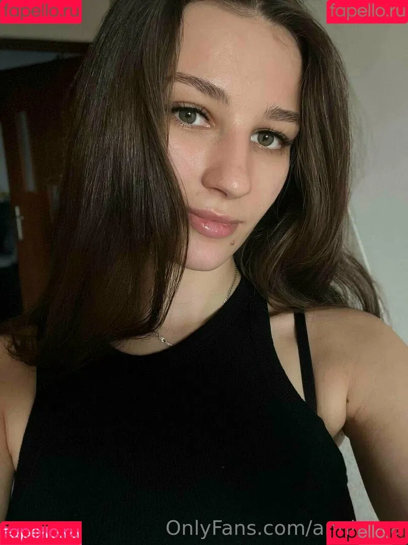 annie_aa Onlyfans Photo Gallery 