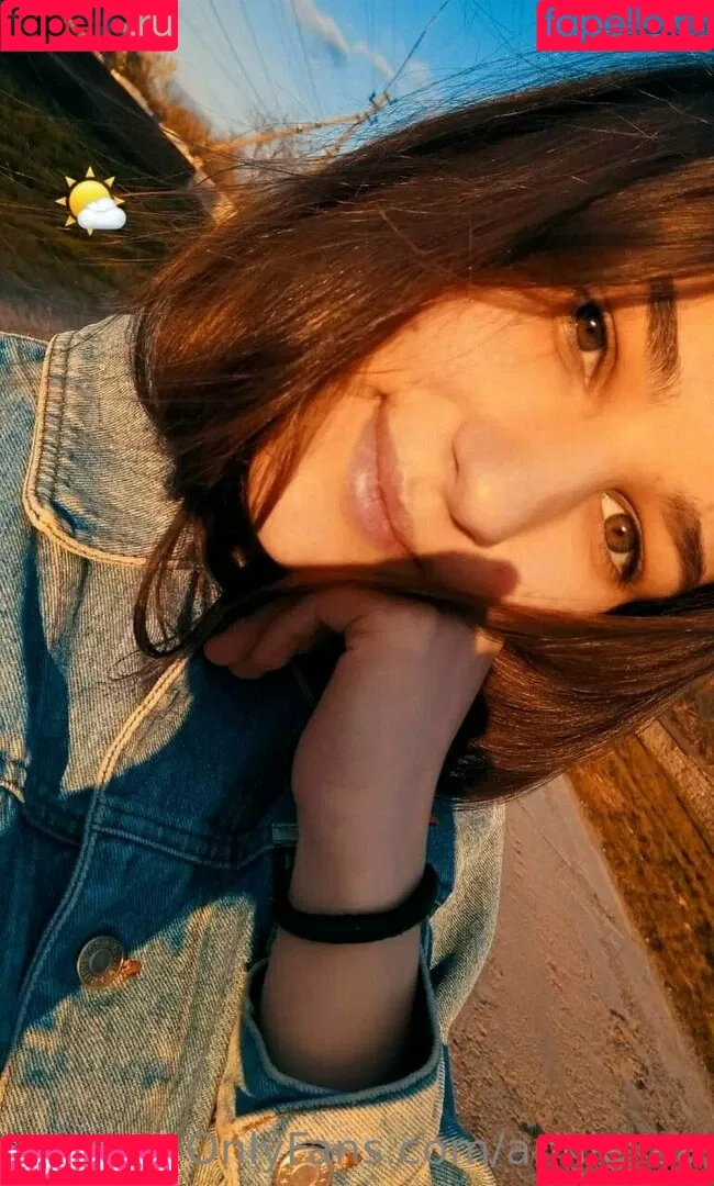 annie_aa Onlyfans Photo Gallery 