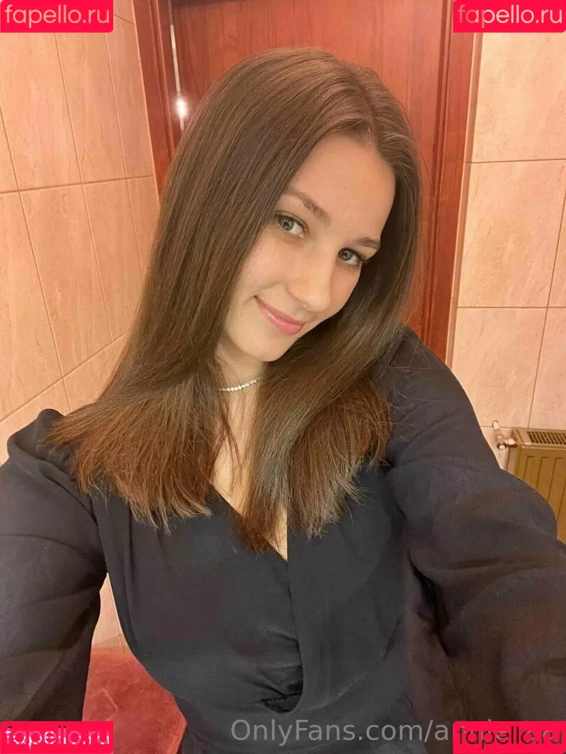 annie_aa Onlyfans Photo Gallery 