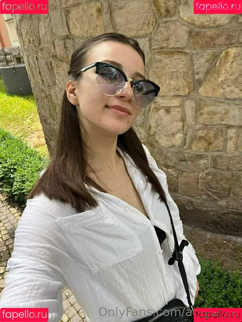 annie_aa Onlyfans Photo Gallery 