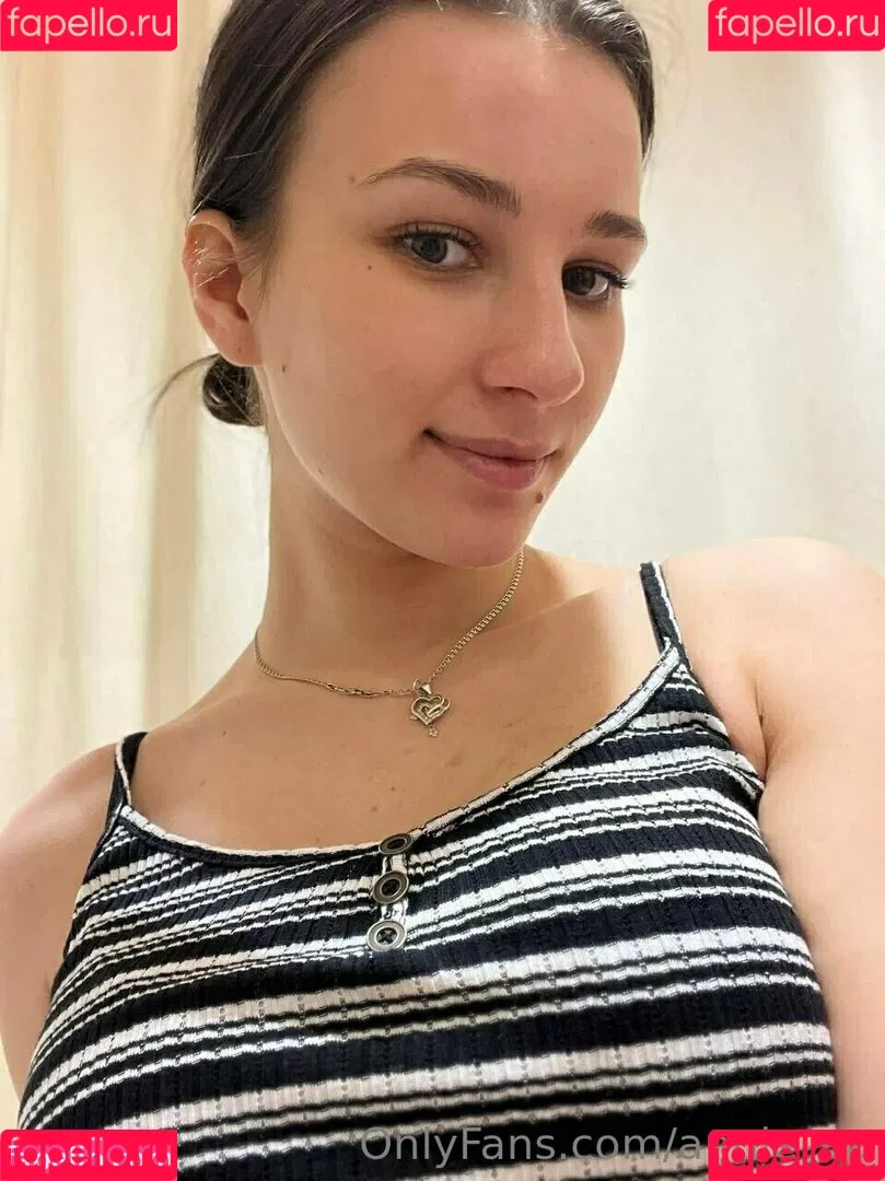 annie_aa Onlyfans Photo Gallery 