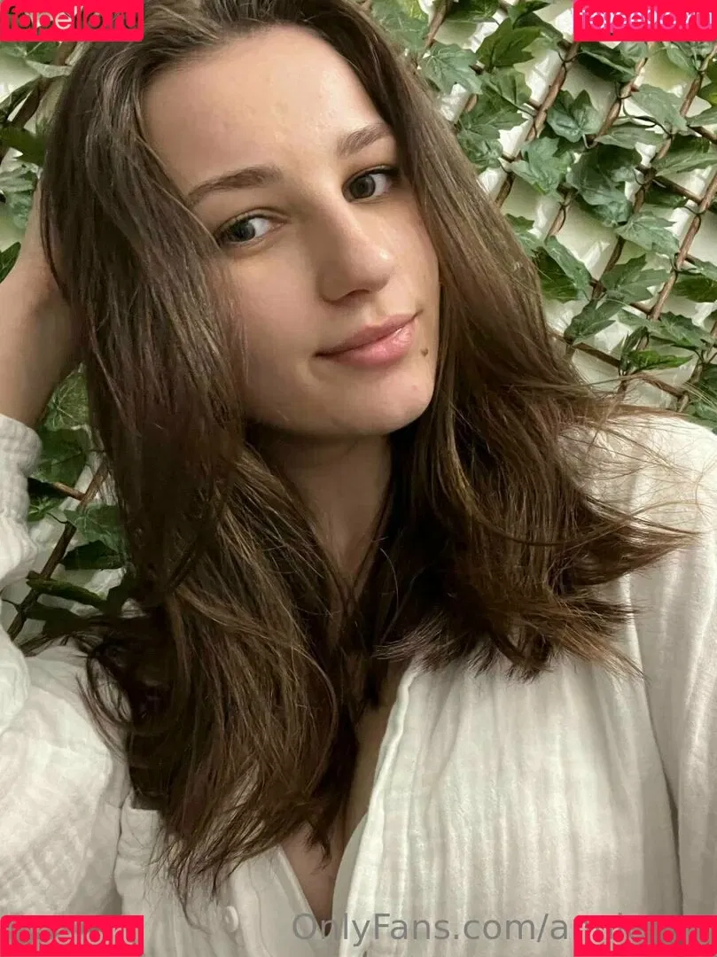 annie_aa Onlyfans Photo Gallery 