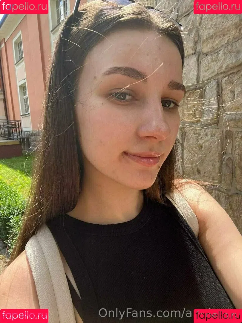 annie_aa Onlyfans Photo Gallery 