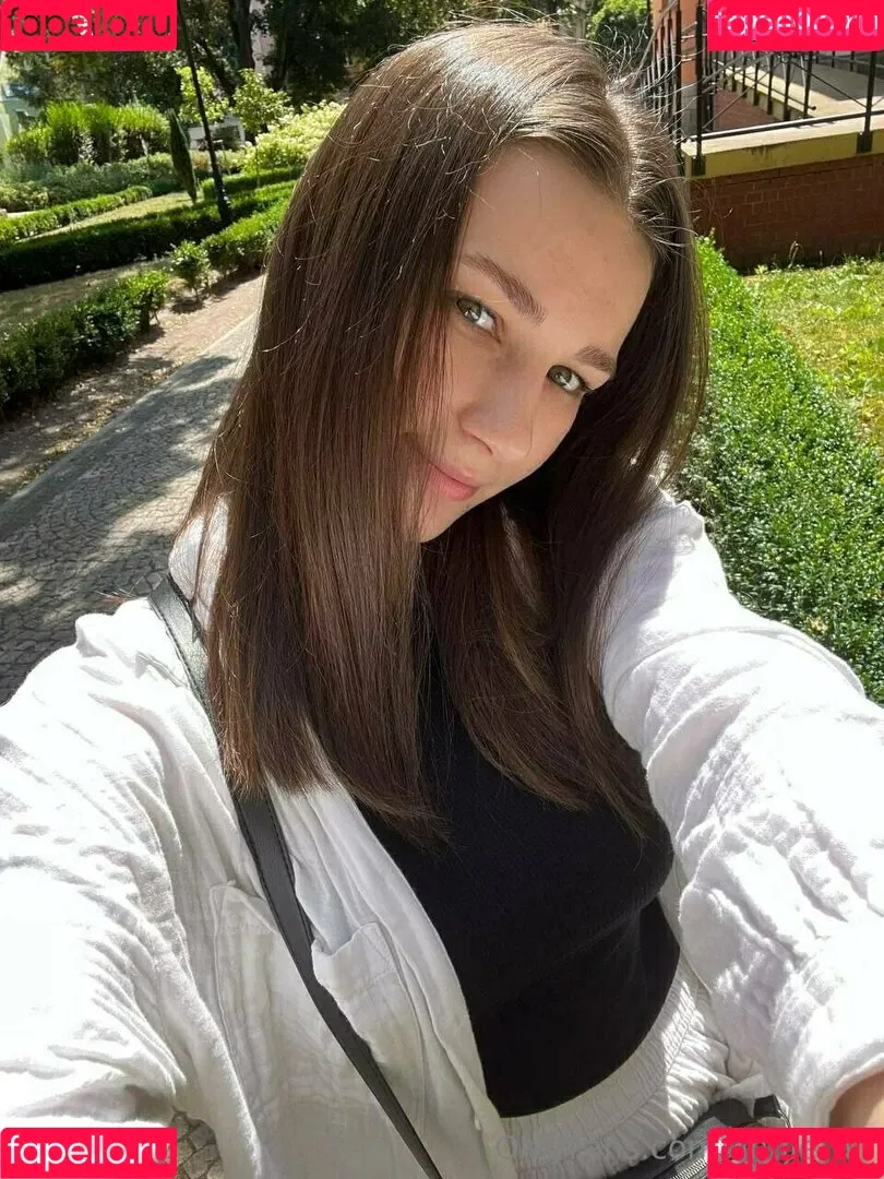 annie_aa Onlyfans Photo Gallery 