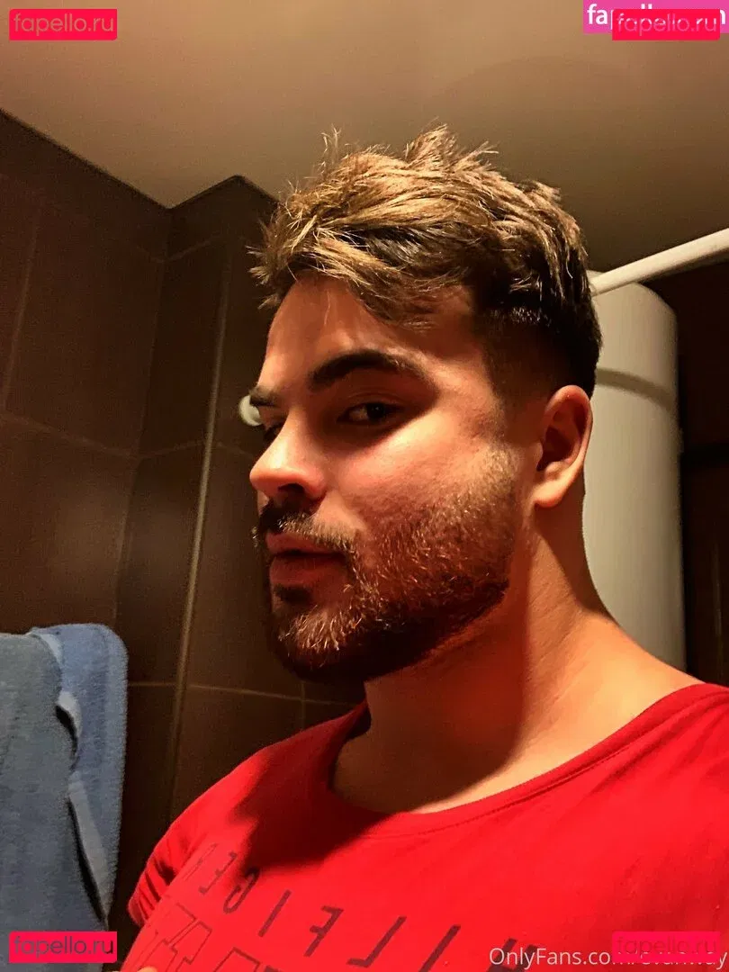 evanway Onlyfans Photo Gallery 