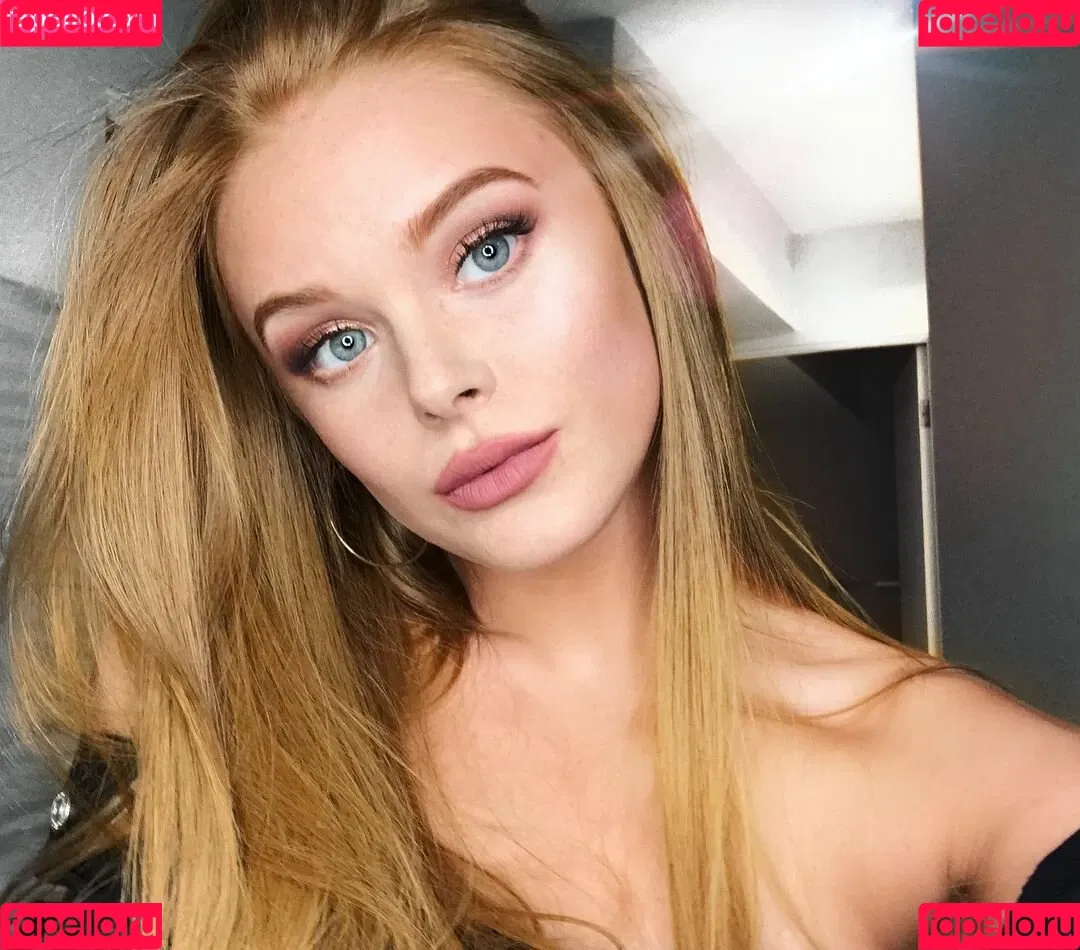 Abigail Cowan Onlyfans Photo Gallery 