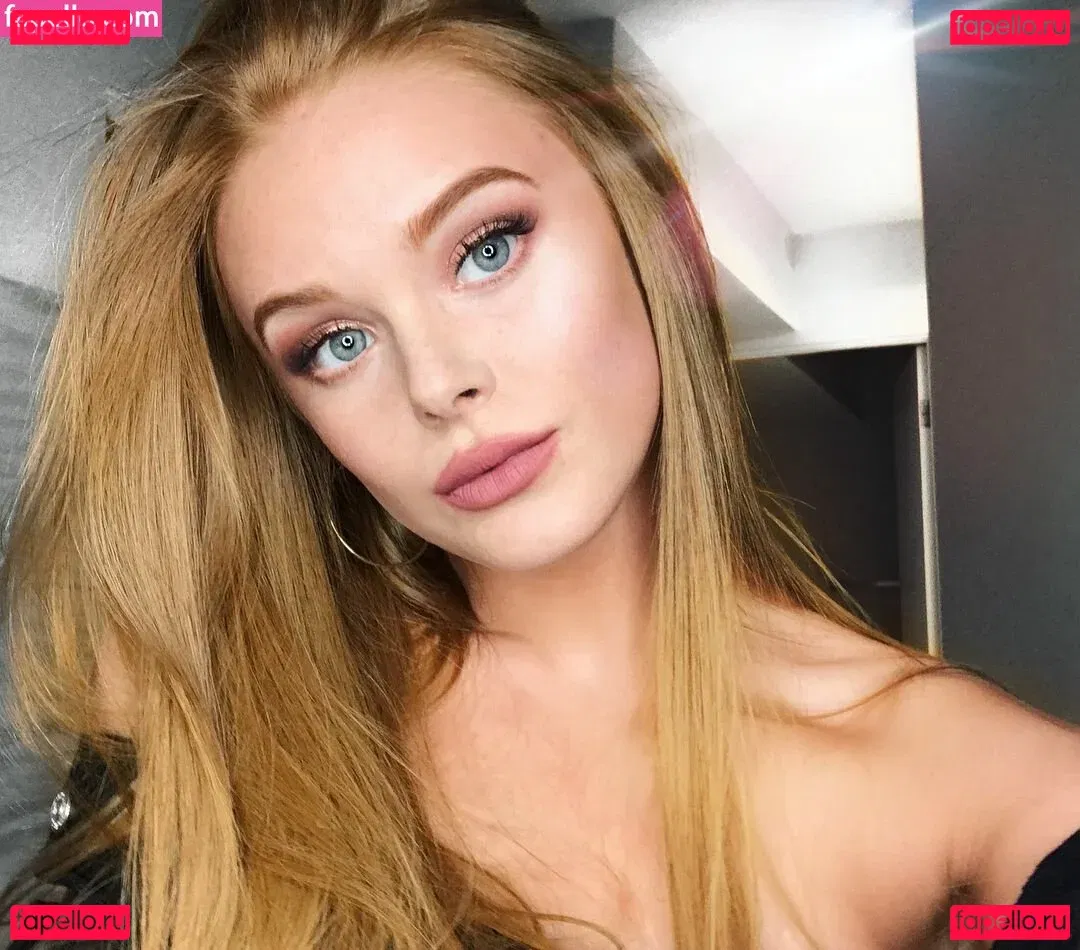 Abigail Cowan Onlyfans Photo Gallery 