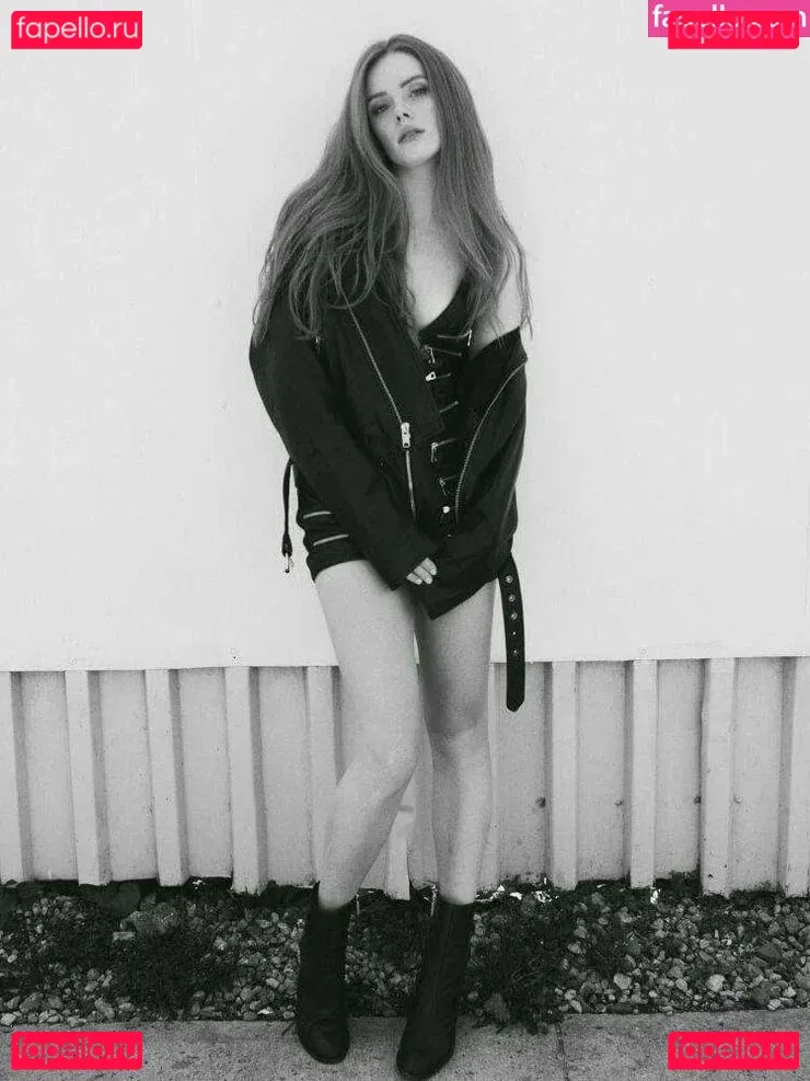 Abigail Cowan Onlyfans Photo Gallery 