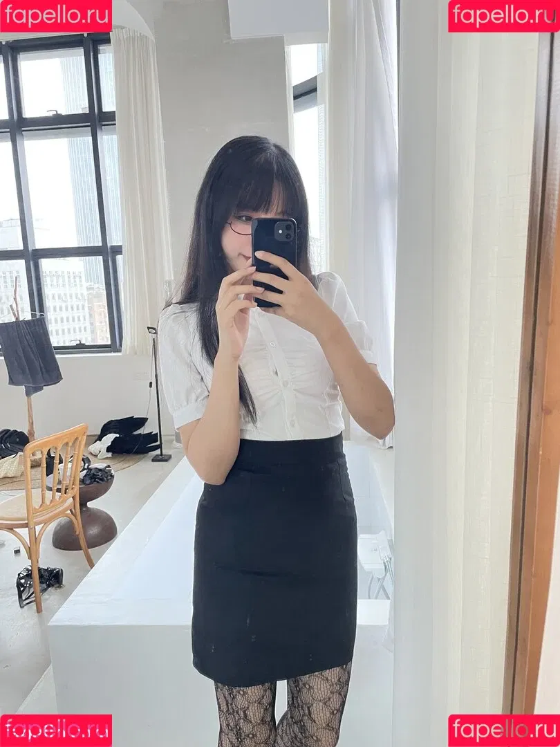 YunX1X1 Onlyfans Photo Gallery 