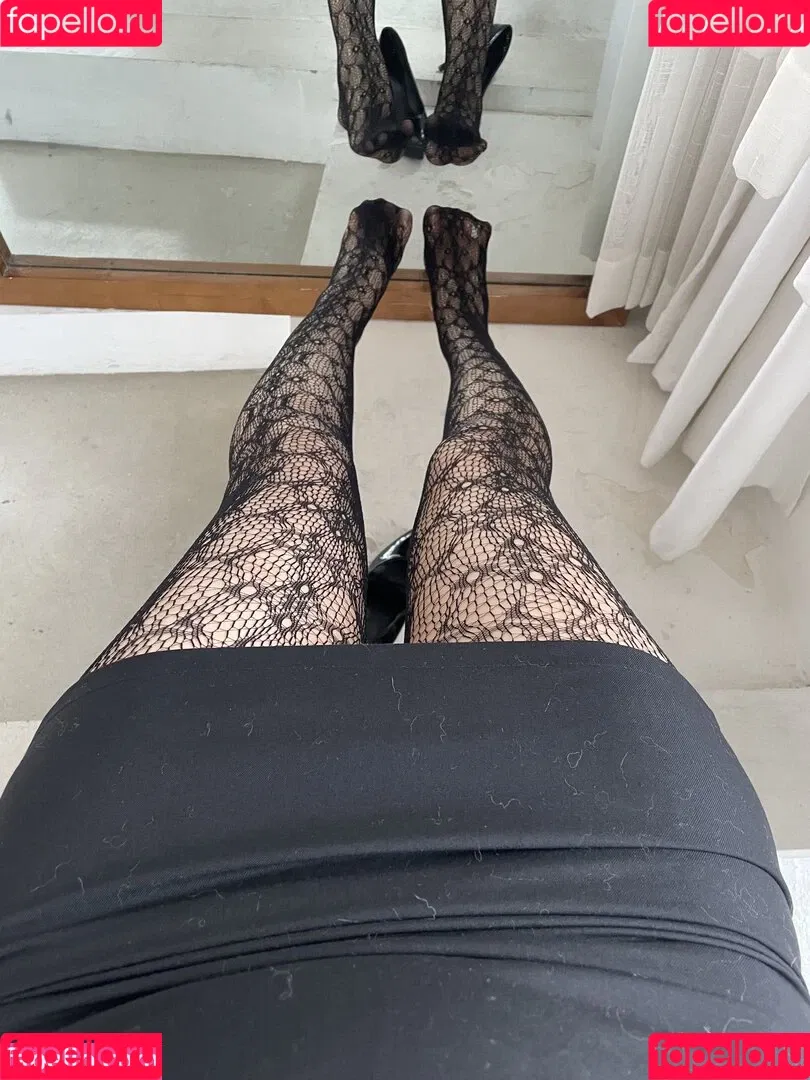 YunX1X1 Onlyfans Photo Gallery 